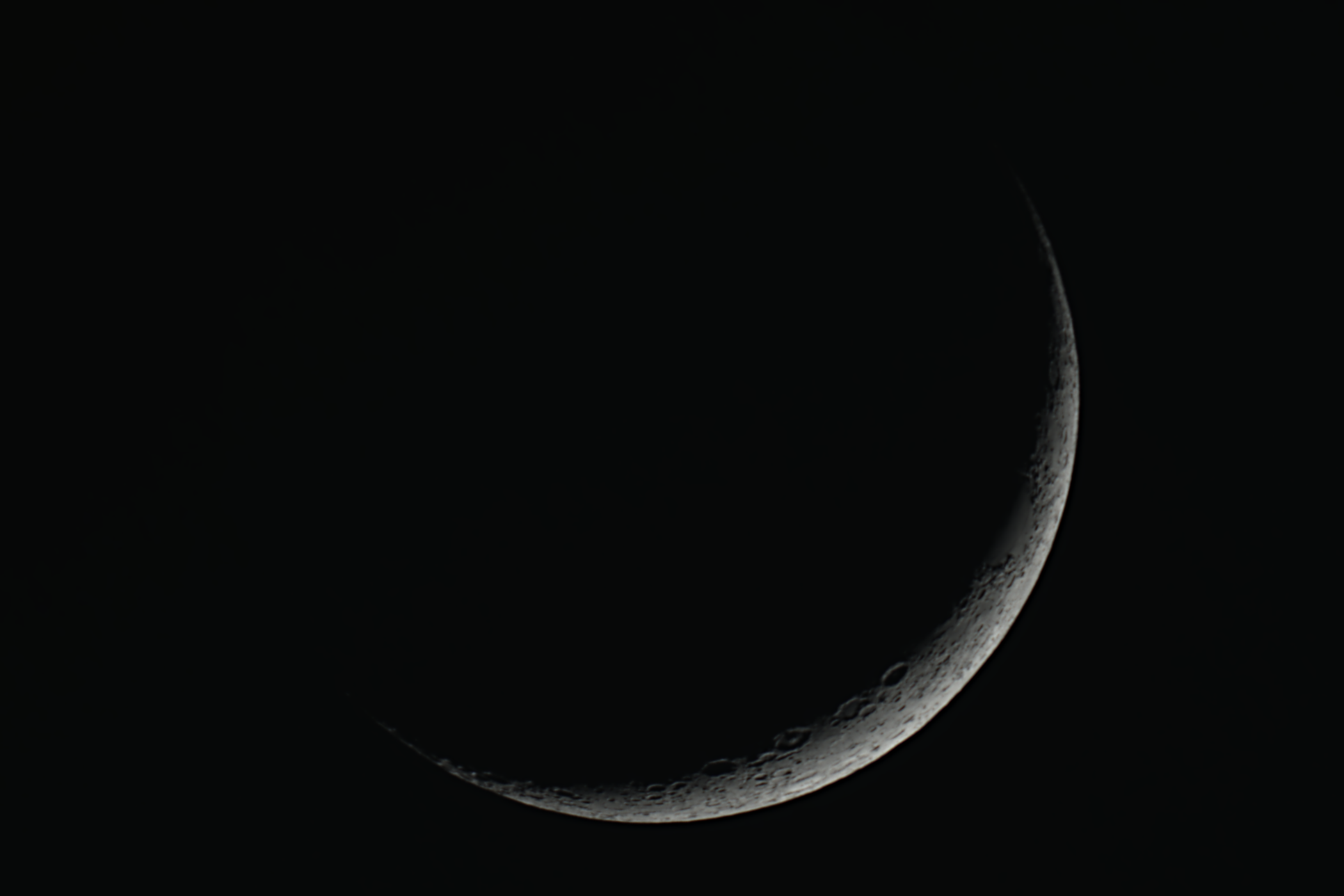 Crescent Moon 20 June 2023